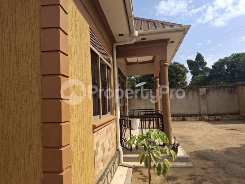 3 bedroom Villa for sale Bweyogerere kiwanga Kampala Central Kampala Central - 1
