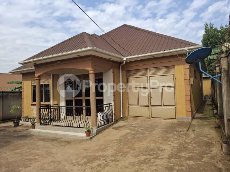 3 bedroom Villa for sale Bweyogerere kiwanga Kampala Central Kampala Central - 3