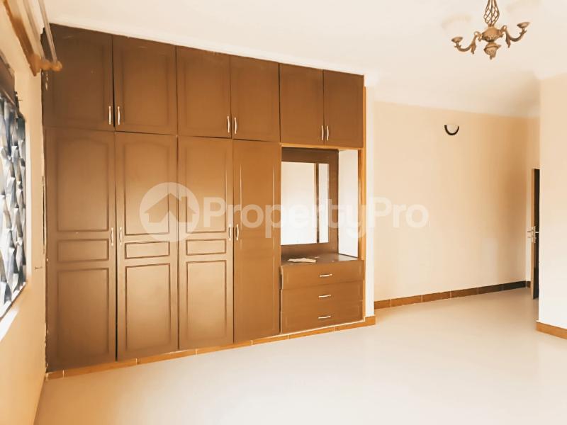 3 bedroom Villa for sale Kyaliwajjara  Kira Wakiso Central - 8