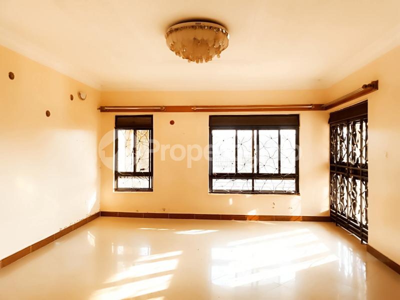 3 bedroom Villa for sale Kyaliwajjara  Kira Wakiso Central - 6