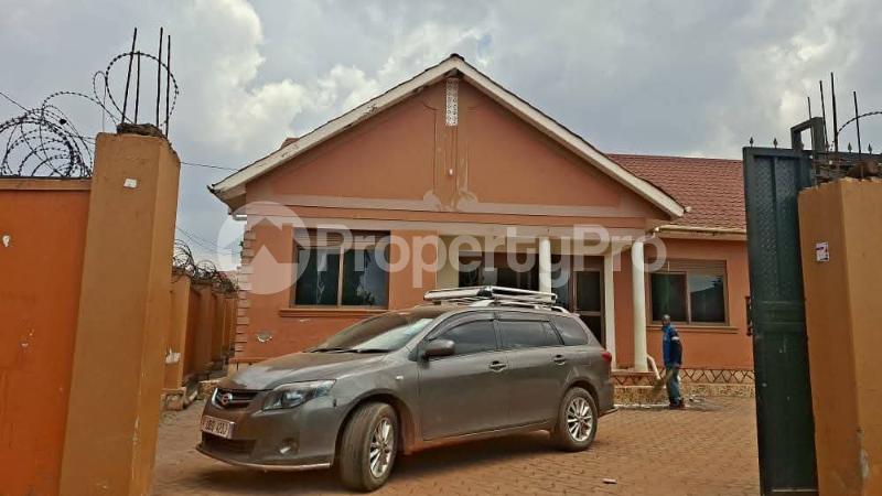 5 bedroom Bungalow Apartment for sale Kyanja Kisaasi Kampala Central - 0
