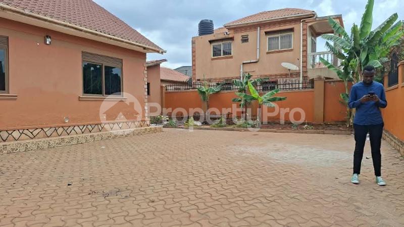 5 bedroom Bungalow Apartment for sale Kyanja Kisaasi Kampala Central - 4