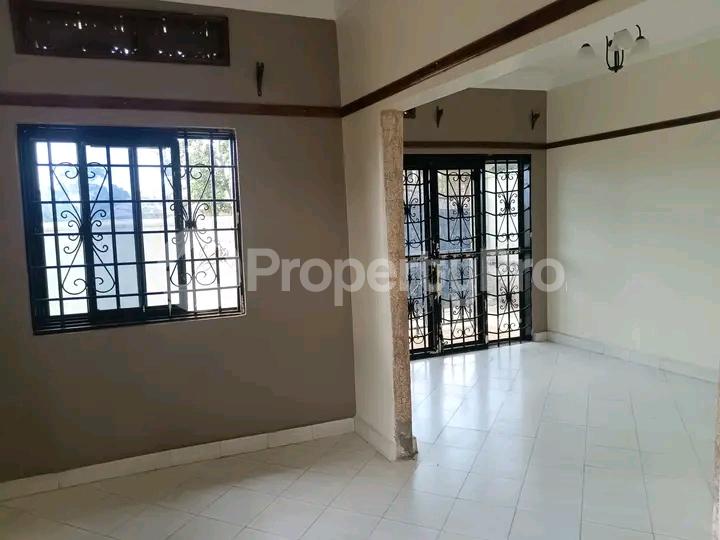 3 bedroom Bungalow Apartment for sale Seeta bajjo Bajo Mukono Central - 3