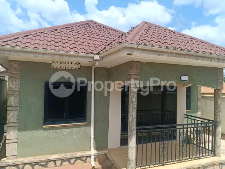 3 bedroom Bungalow Apartment for sale Seeta bajjo Bajo Mukono Central - 2
