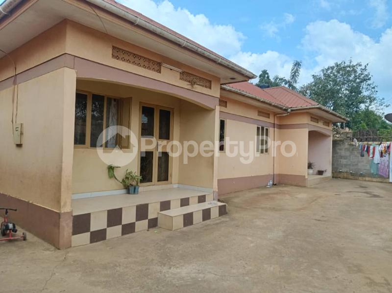 2 bedroom Apartment for sale Bweyogerere kiwanga Kira Wakiso Central - 3