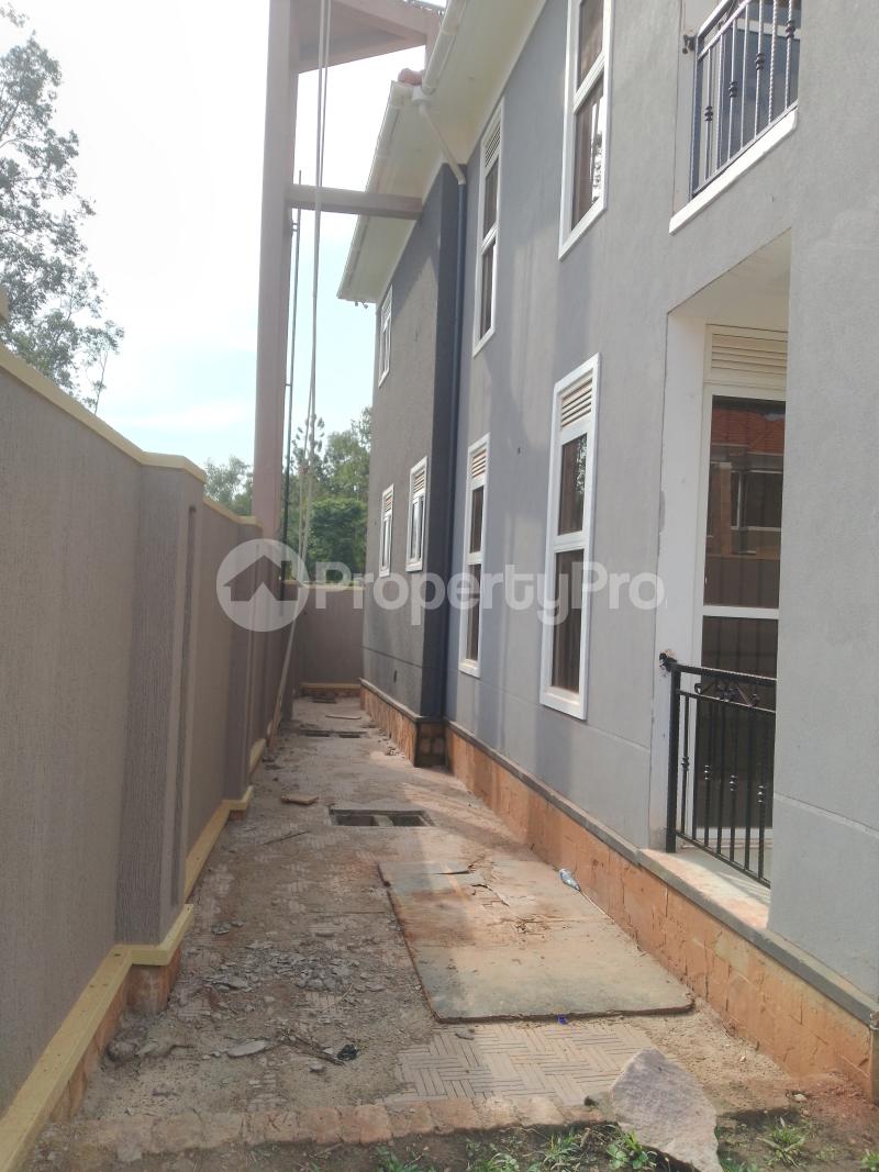 5 bedroom Bungalow Apartment for sale Kira najjera road  Kampala Central - 4
