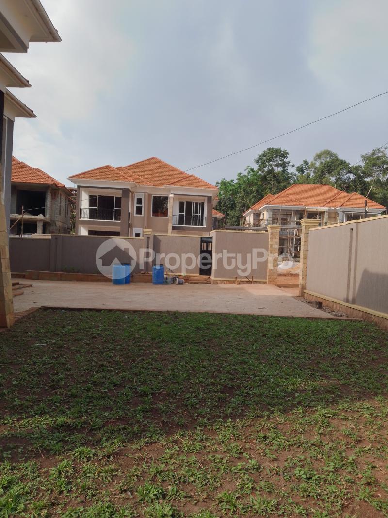 5 bedroom Bungalow Apartment for sale Kira najjera road  Kampala Central - 2