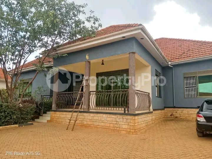 4 bedroom Bungalow Apartment for sale Najjera Road  Kampala Central Kampala Central - 0