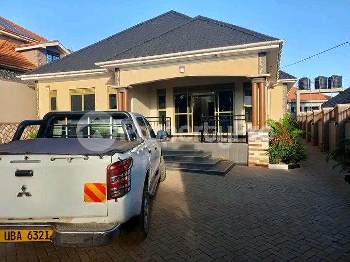4 bedroom Bungalow Apartment for sale Namugongo kiwango Wakiso Central - 11