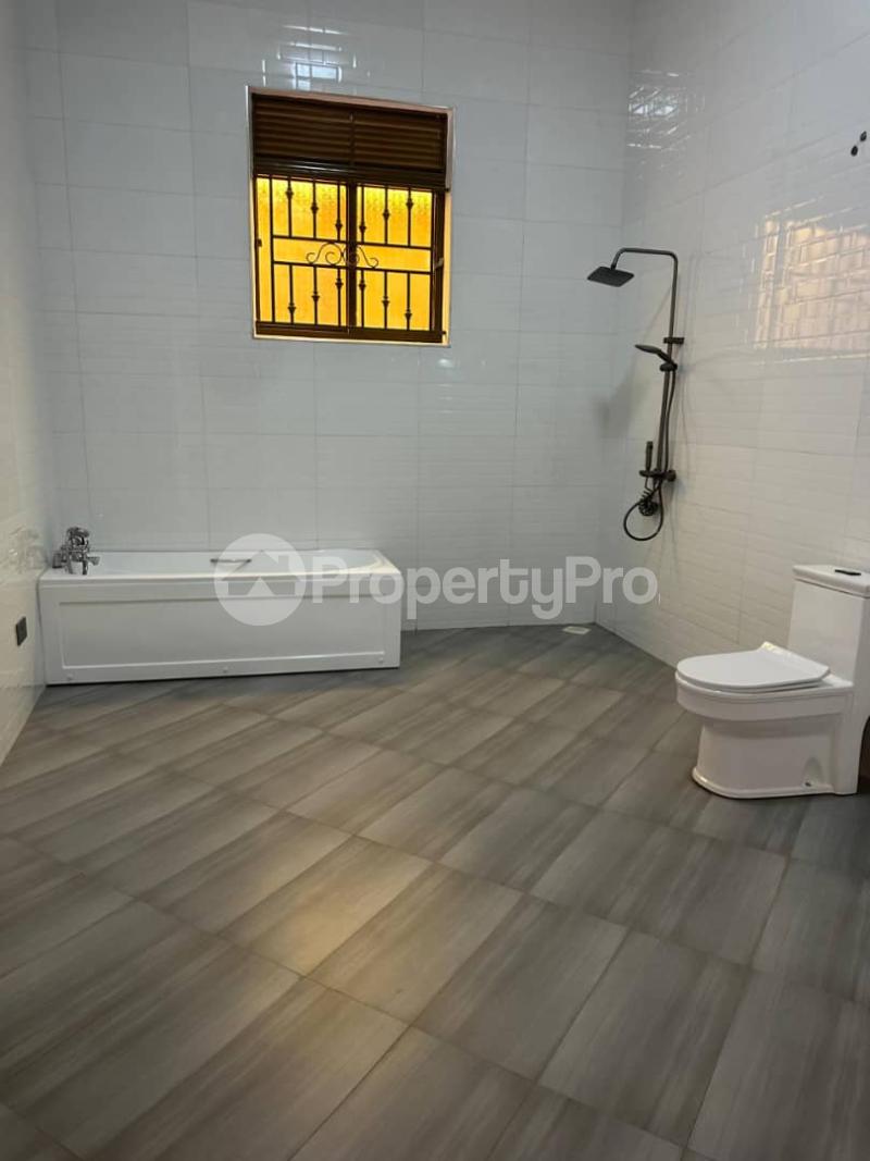 4 bedroom Villa for sale Bwebajja Entebbe road  Kampala Central Kampala Central - 2
