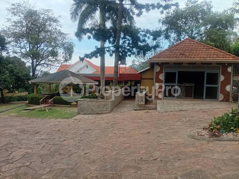 Commercial Property for sale Makindye kizungu  Kampala Central Kampala Central - 1