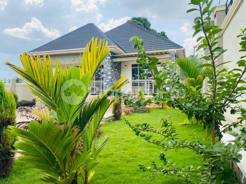 3 bedroom Villa for sale Kitende lumuli Entebbe road  Kampala Central Kampala Central - 2