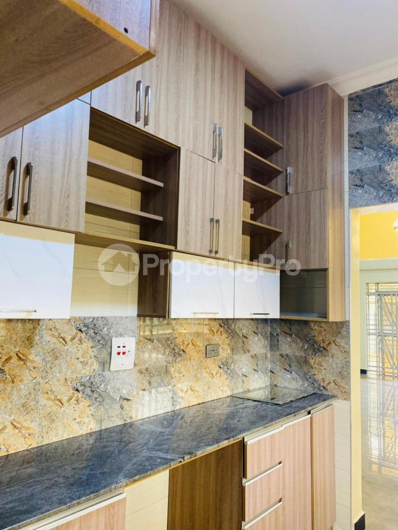 3 bedroom Villa for sale Kitende lumuli Entebbe road  Kampala Central Kampala Central - 4