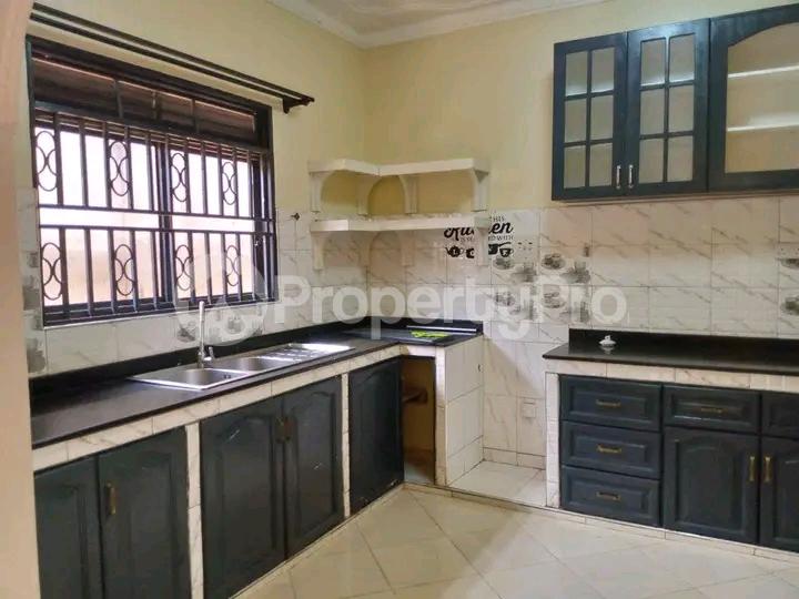 4 bedroom Bungalow Apartment for rent Kisaasi  Kampala Central Kampala Central - 0