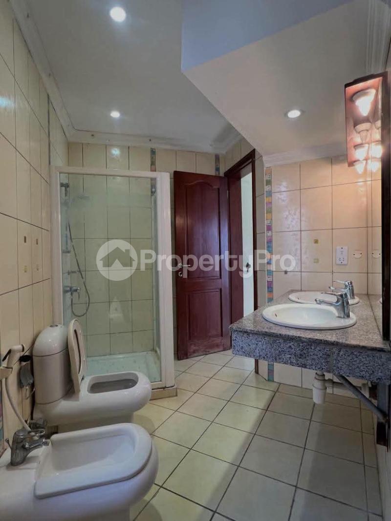 5 bedroom Villa for rent Makindye Kampala Central - 1