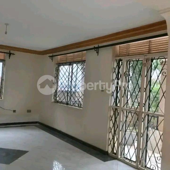 6 bedroom Apartment Block Apartment for rent Naalya road  Kampala Central Kampala Central - 4