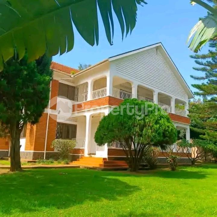 6 bedroom Bungalow Apartment for rent Naguru road  Kampala Central Kampala Central - 6