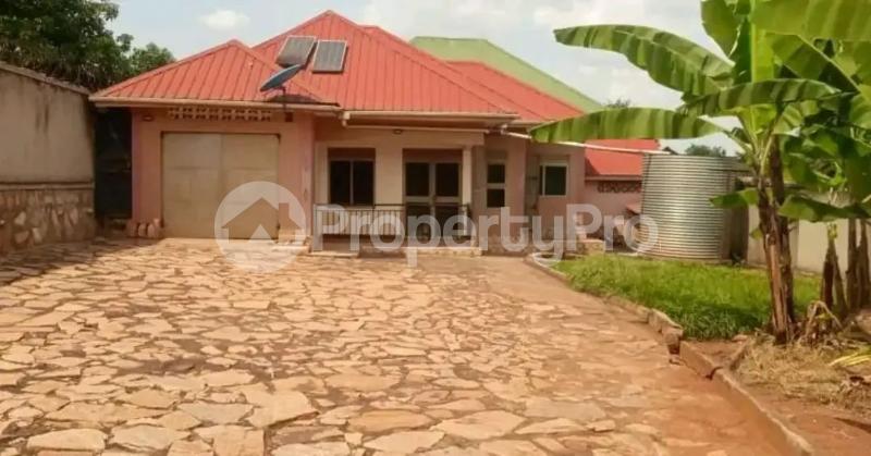 3 bedroom Villa for sale Kira manyangwa  Kira Wakiso Central - 1