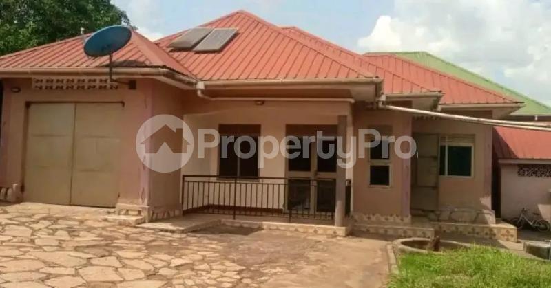3 bedroom Villa for sale Kira manyangwa  Kira Wakiso Central - 3