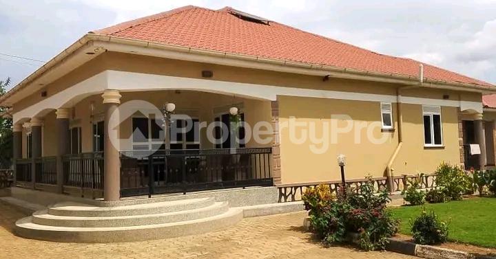 5 bedroom Bungalow Apartment for sale Mukono  Kampala Central Kampala Central - 9