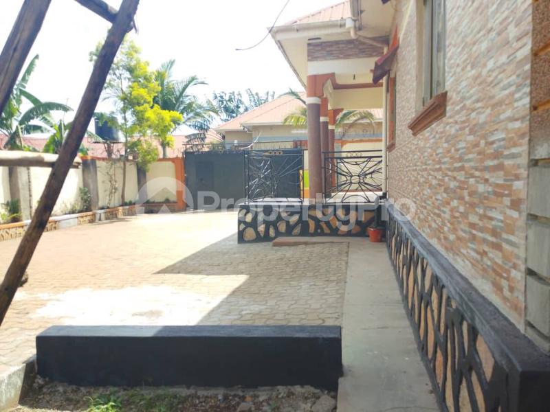 4 bedroom Villa for sale Bukerere Mukono Central - 3