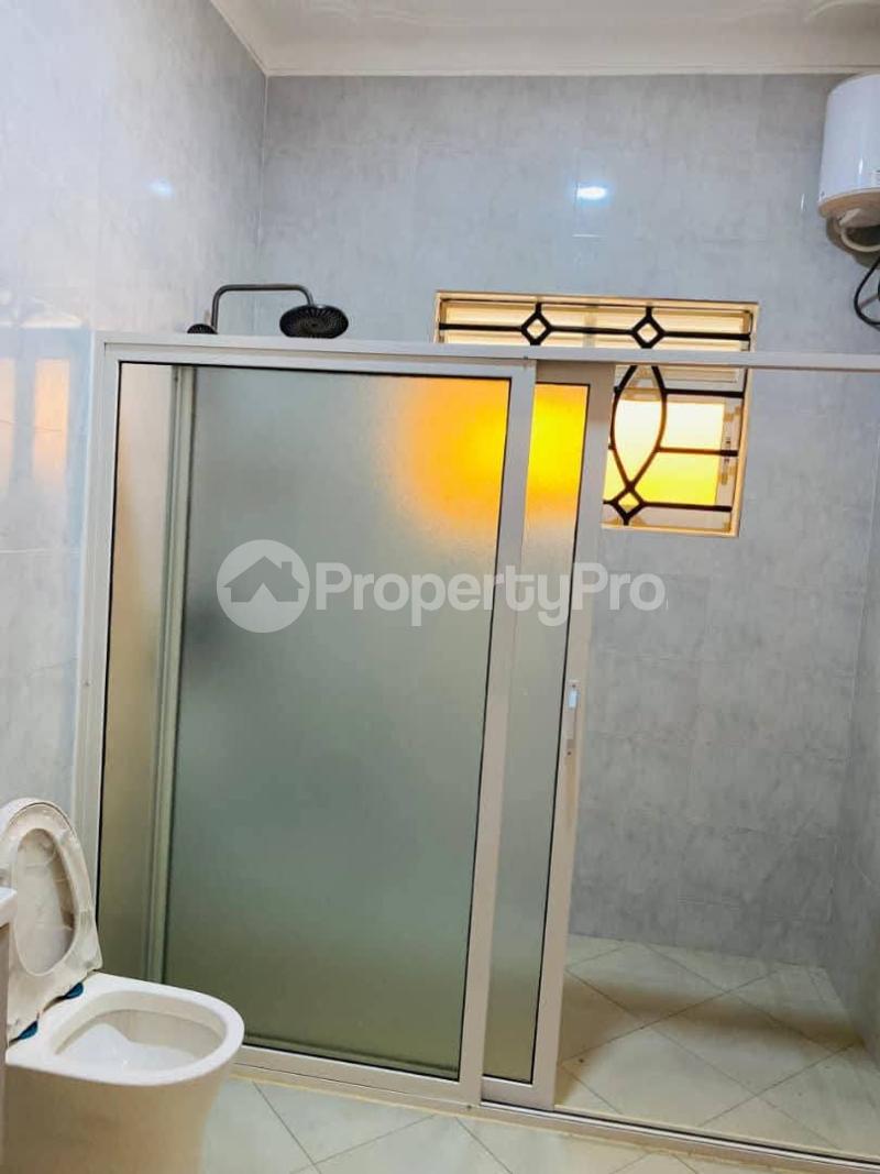 4 bedroom Villa for sale Entebbe road bwebajja  Kampala Central Kampala Central - 4