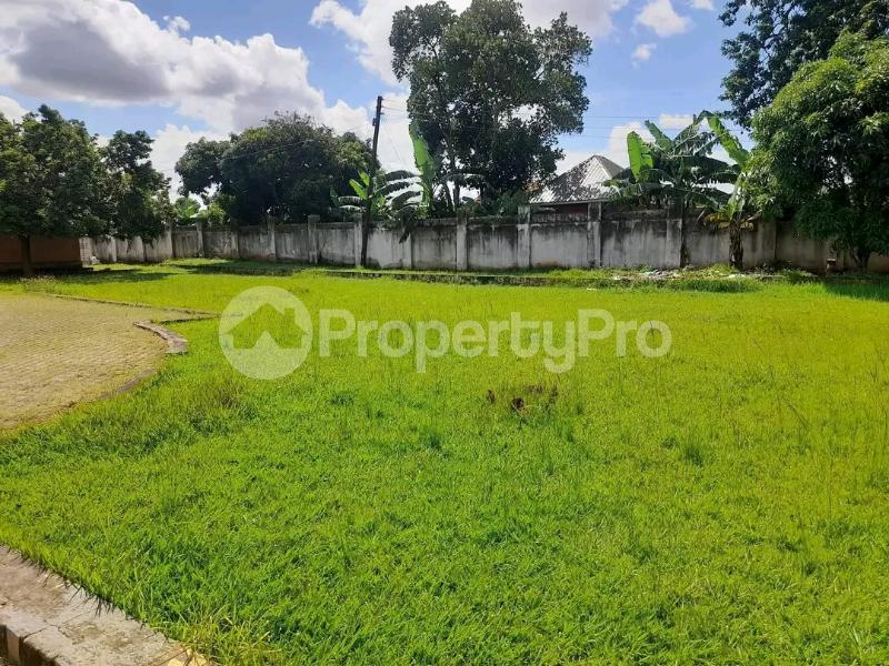 5 bedroom Villa for sale Mutungo Munyonyo road Express highway  Munyonyo Kampala Central - 2