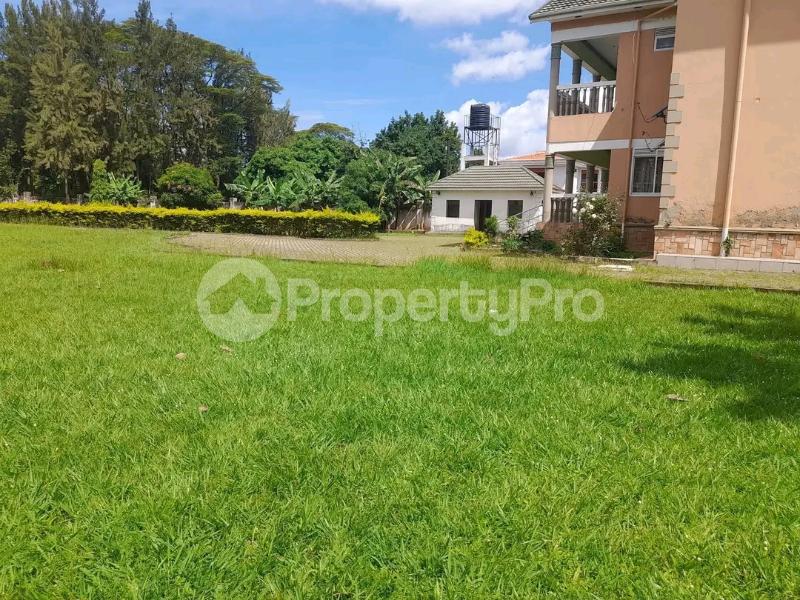 5 bedroom Villa for sale Mutungo Munyonyo road Express highway  Munyonyo Kampala Central - 5