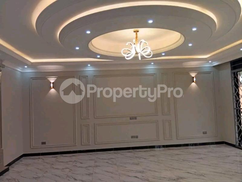 7 bedroom Villa for sale Kira kasangati road  Kira Wakiso Central - 2