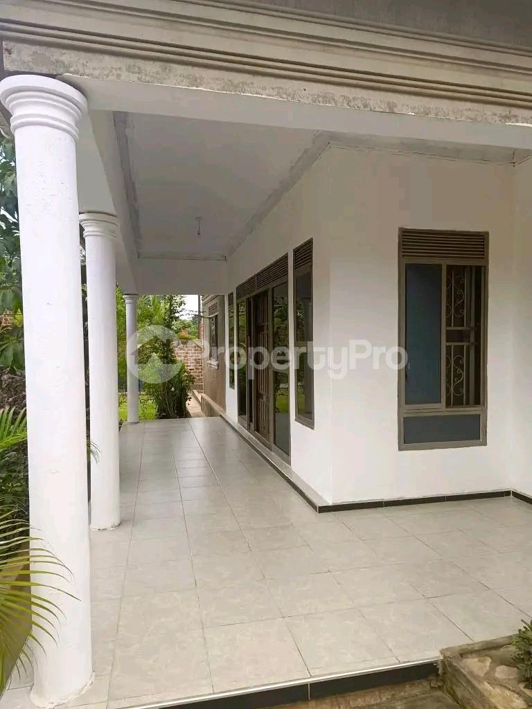3 bedroom Villa for sale Wakiso nkoowe Nabweru Wakiso Central - 5
