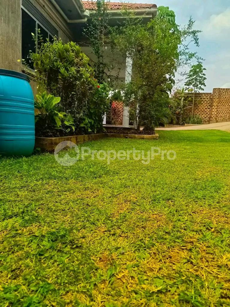 3 bedroom Villa for sale Wakiso nkoowe Nabweru Wakiso Central - 3