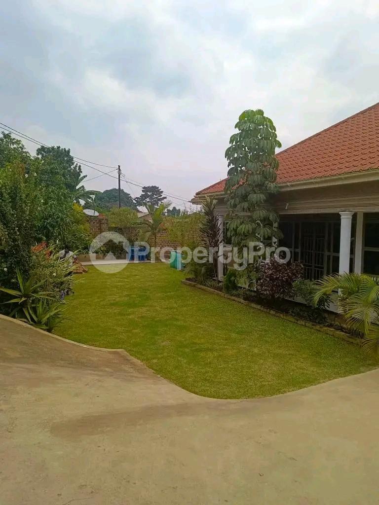 3 bedroom Villa for sale Wakiso nkoowe Nabweru Wakiso Central - 7