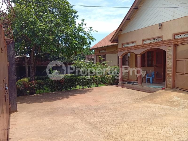 3 bedroom Villa for sale Bweyogerere unbs road Kira Wakiso Central - 5