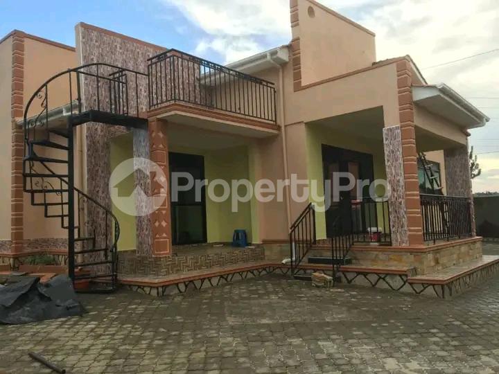4 bedroom Bungalow Apartment for sale Namugongo road  Kampala Central Kampala Central - 12