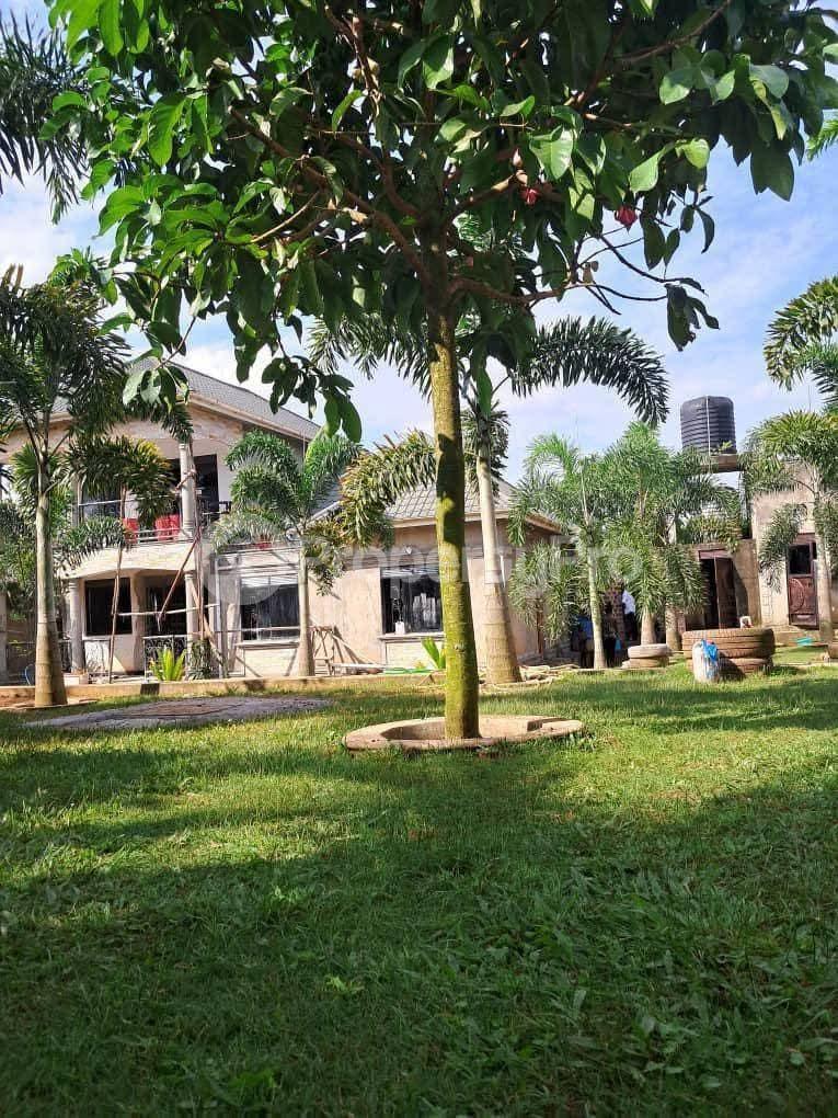 4 bedroom Villa for sale Masaka road maya bulwanyi Kampala Central Kampala Central - 1