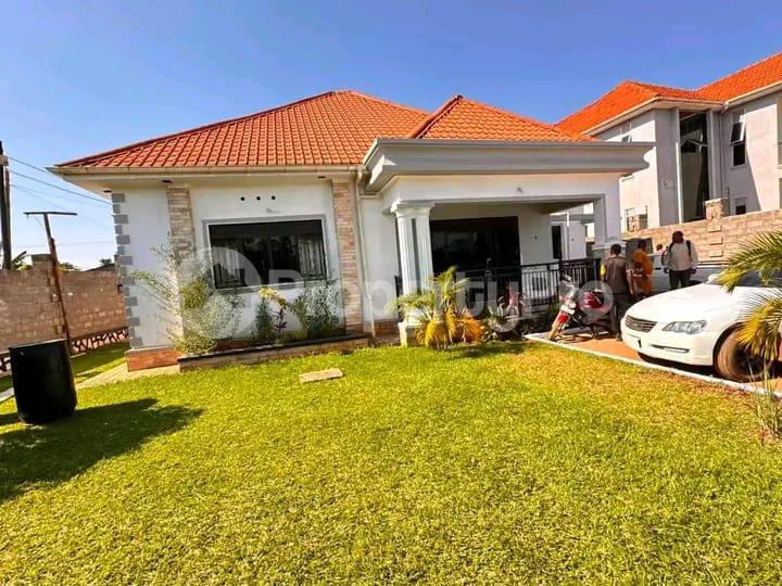 4 bedroom Bungalow Apartment for sale Kira road  Kampala Central Kampala Central - 2