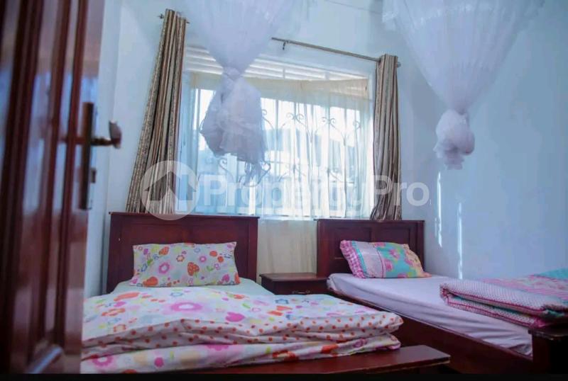 4 bedroom Villa for sale Kyaliwajjara town Kira Wakiso Central - 8