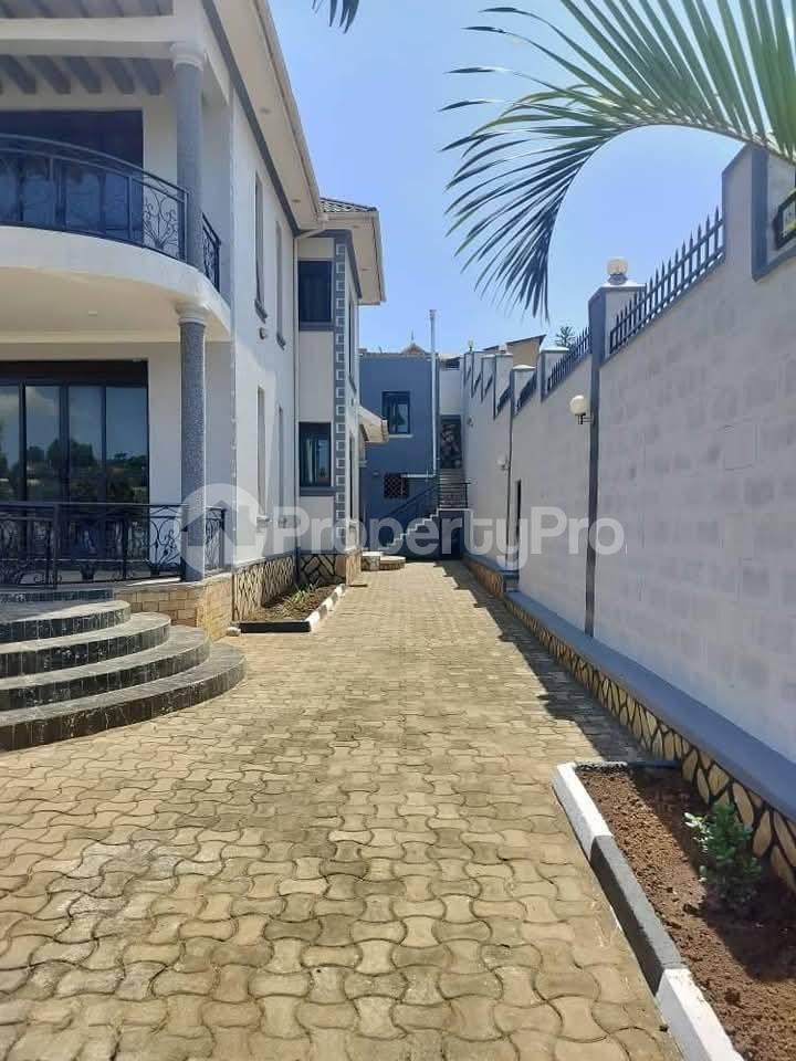 4 bedroom Villa for sale Natete kinaawa Namirembe Kampala Central - 8