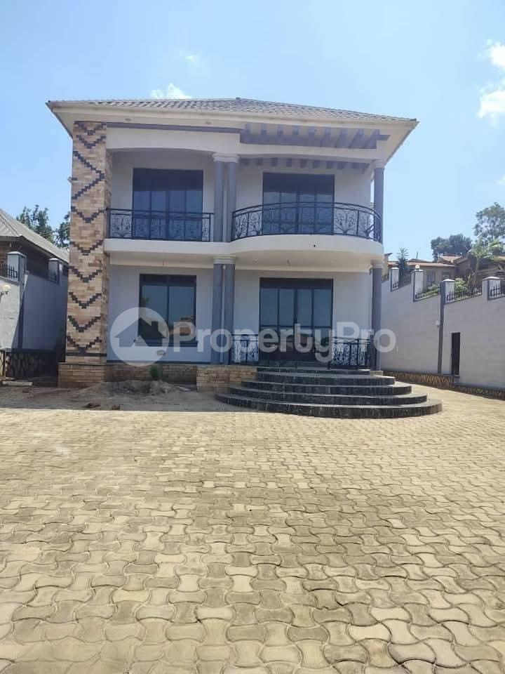 4 bedroom Villa for sale Natete kinaawa Namirembe Kampala Central - 0
