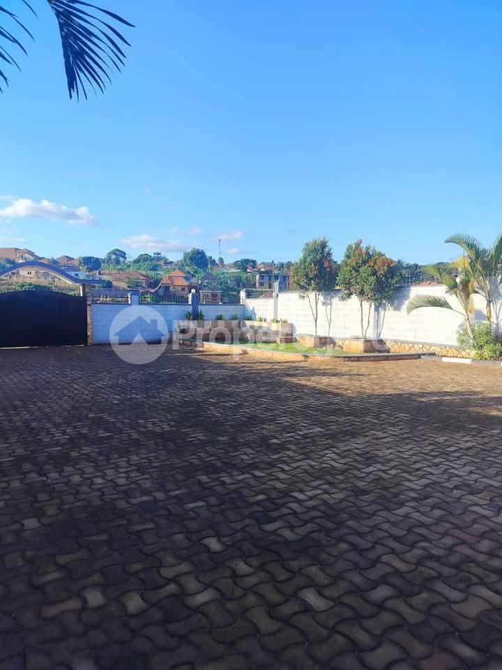 4 bedroom Villa for sale Natete kinaawa Namirembe Kampala Central - 5