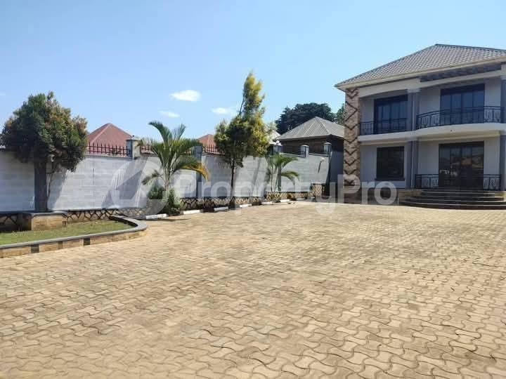 4 bedroom Villa for sale Natete kinaawa Namirembe Kampala Central - 6