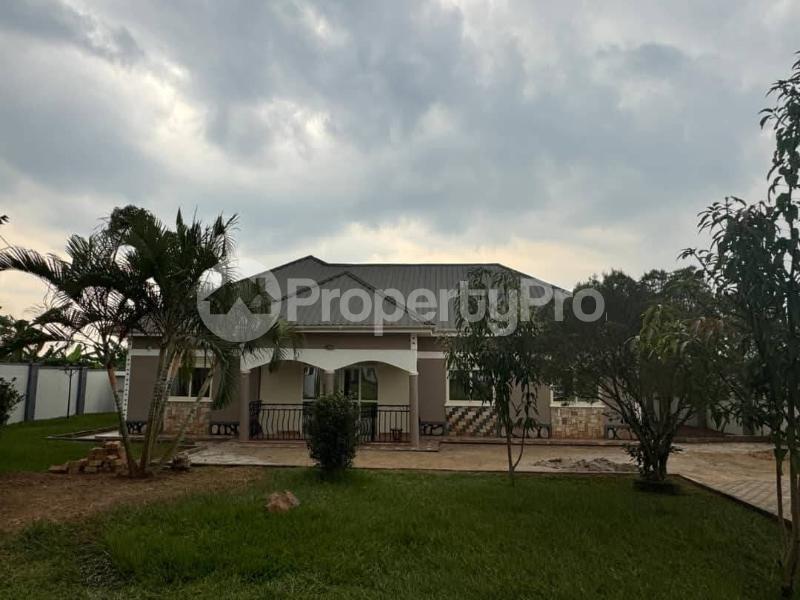 4 bedroom Villa for sale Gayaza busukuma Gayaza Wakiso Central - 1