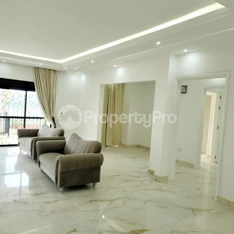 5 bedroom Villa for sale Kitende kaga Entebbe road  Kampala Central Kampala Central - 6
