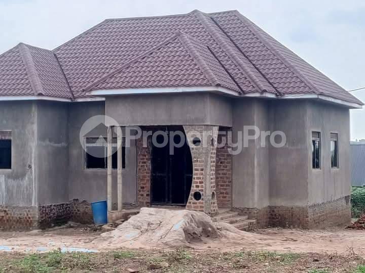 3 bedroom Villa for sale Matuga miggade Kawempe Wakiso Central - 3