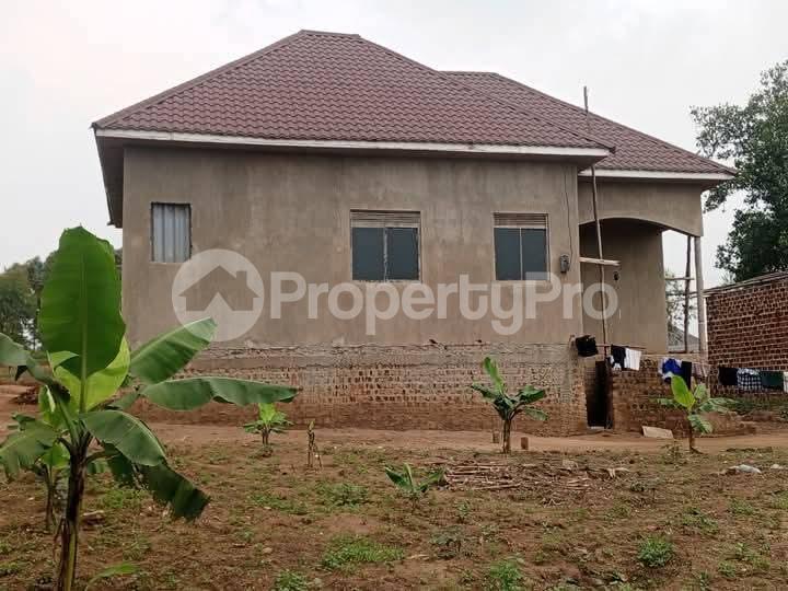 3 bedroom Villa for sale Matuga miggade Kawempe Wakiso Central - 4