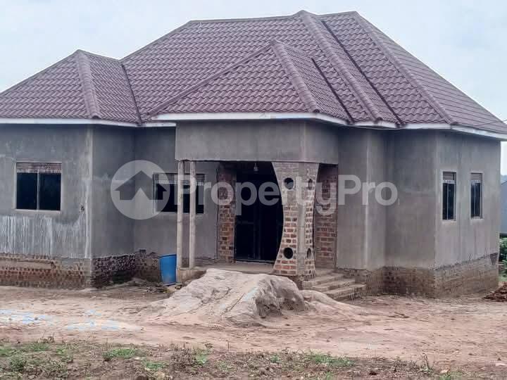 3 bedroom Villa for sale Matuga miggade Kawempe Wakiso Central - 0