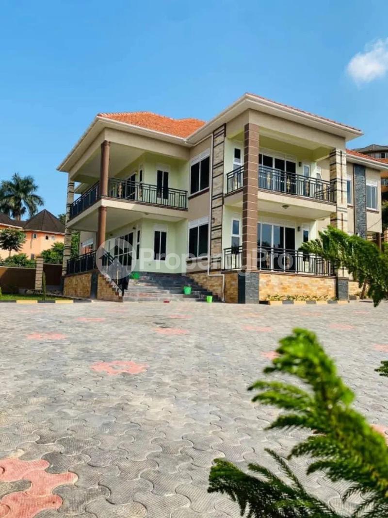 6 bedroom Villa for sale Bwebajja akright estate Entebbe road  Kampala Central Kampala Central - 0