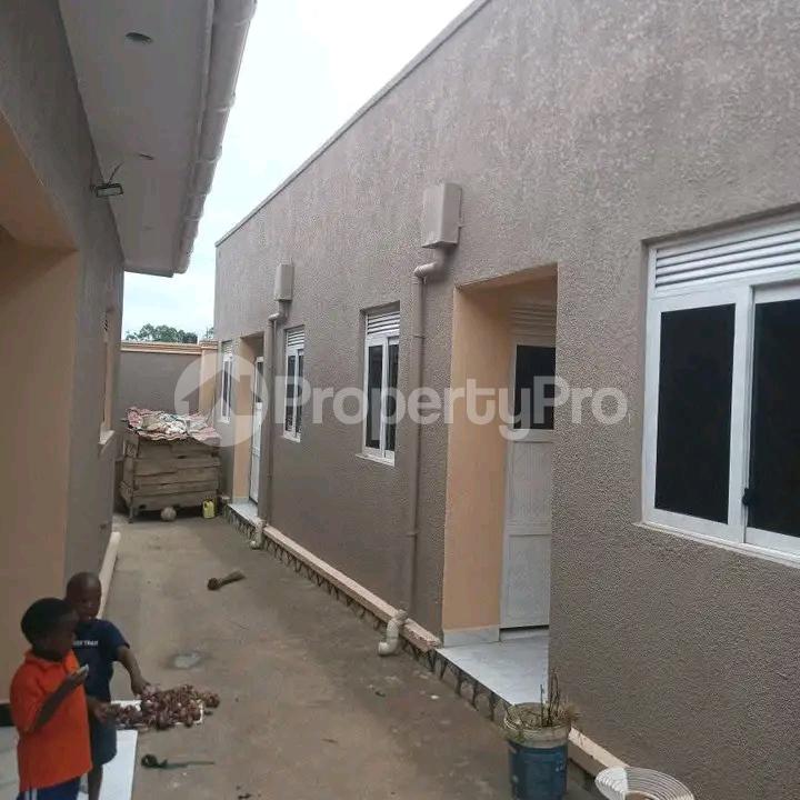4 bedroom Bungalow Apartment for sale Gayaza road  Kampala Central Kampala Central - 1