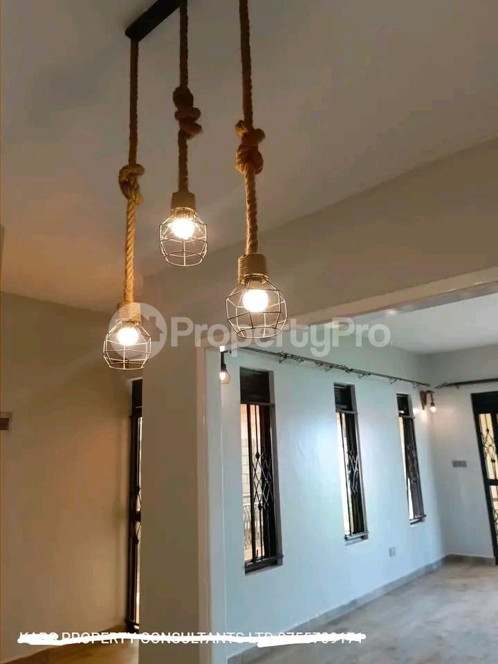 4 bedroom Bungalow Apartment for sale Entebbe road  Kampala Central Kampala Central - 3