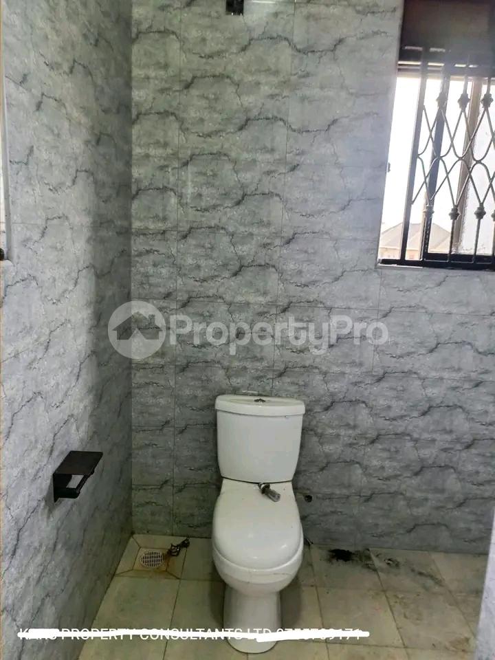 4 bedroom Bungalow Apartment for sale Entebbe road  Kampala Central Kampala Central - 0